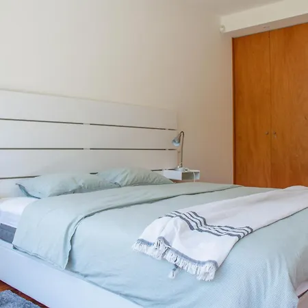 Just Like - Bonnie Villa Caminha