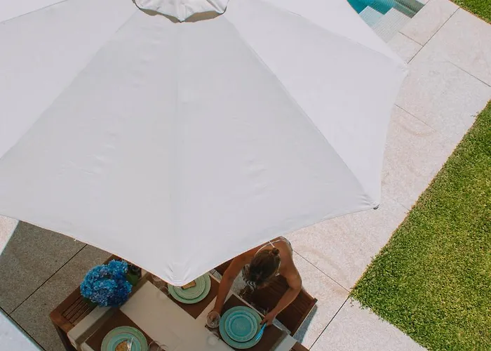 Villa Just Like - Bonnie Venade