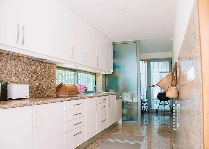 Just Like - Bonnie Villa Caminha