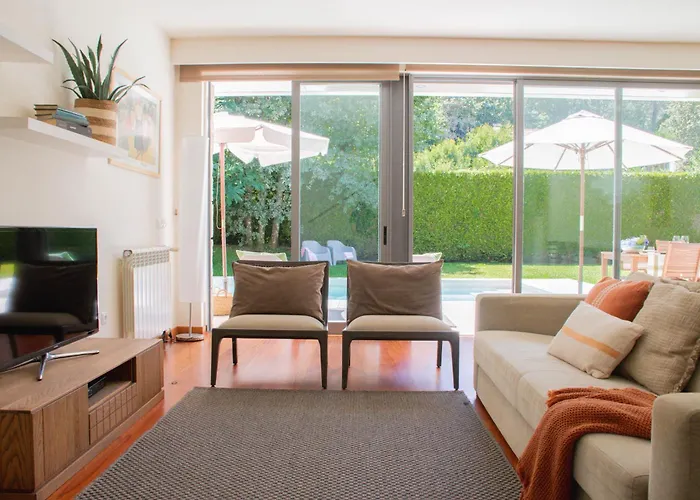 Just Like - Bonnie * Caminha